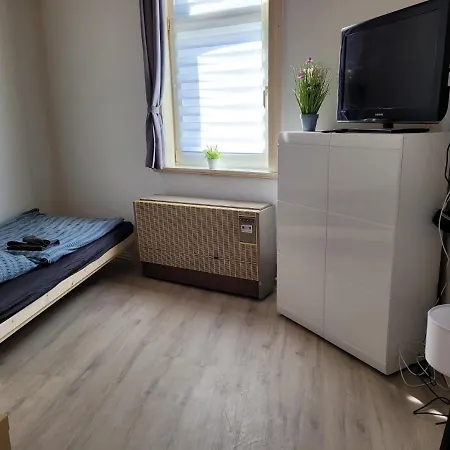 Guenstige Monteurwohnung In Apartamento *